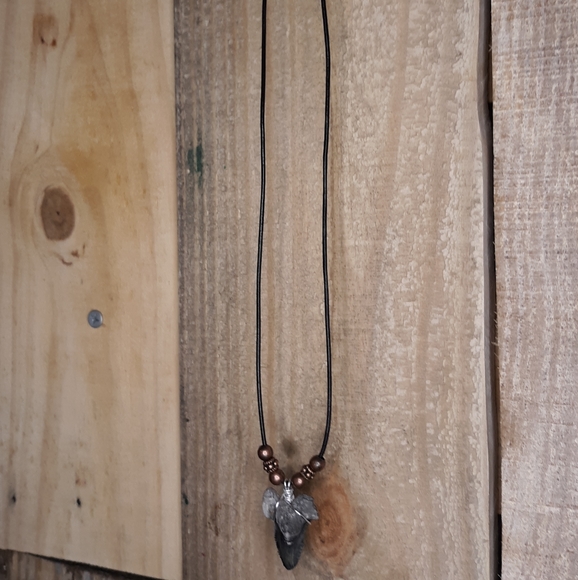 Sharks tooth necklace - Picture 3 of 3